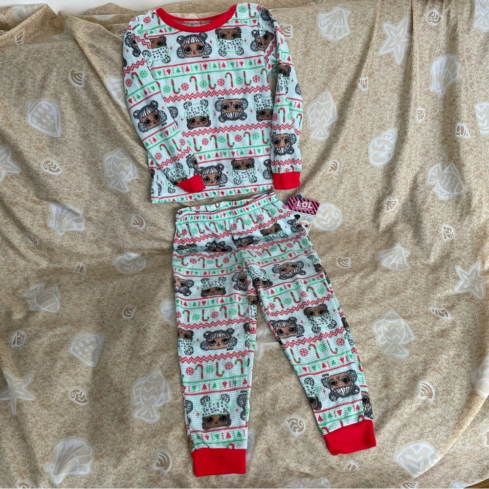 L.O.L. Surprise! Girls Holiday Long Sleeve Piece Fleece Pajama Set Size 6/6X